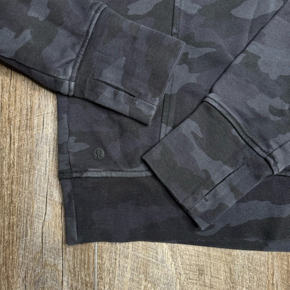 lululemon Camo Scuba Crewneck Sweatshirt Size 12 - Picture 5 of 8